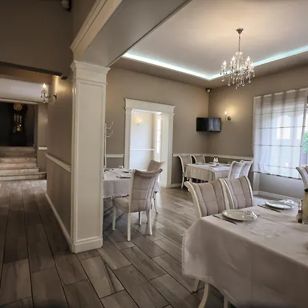 Casablanca - Boutique & Restaurant * Σκόδρα