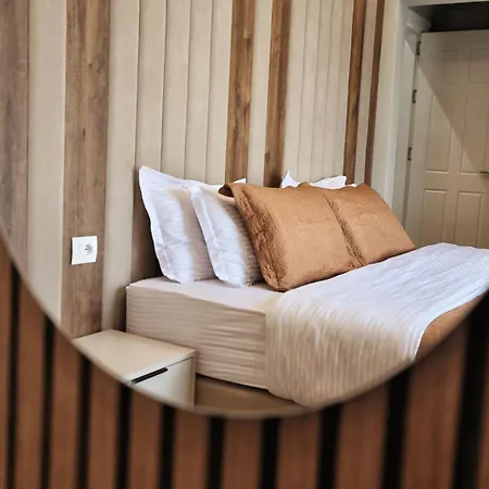 Casablanca - Boutique & Restaurant * Shkoder